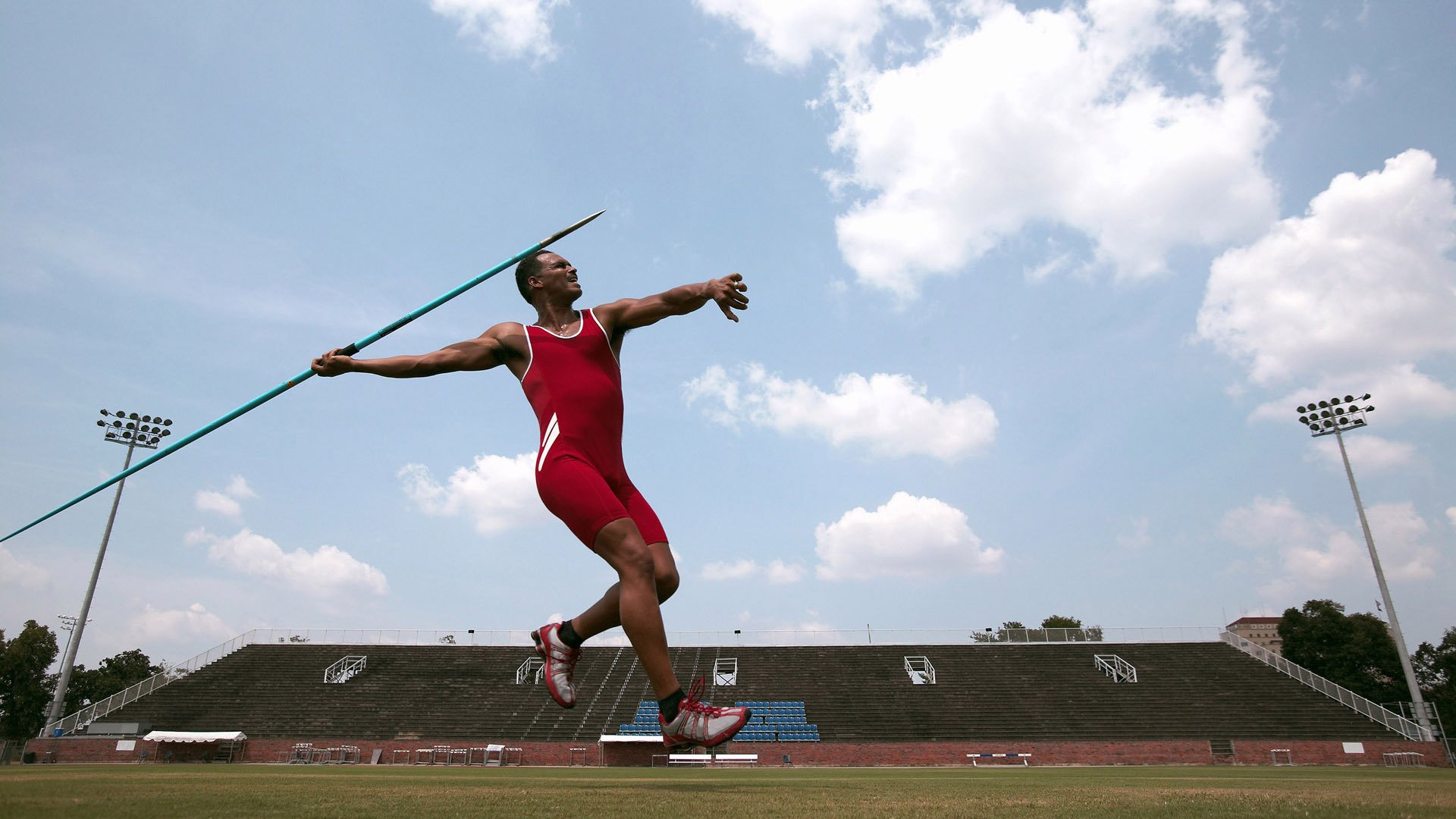 九游电竞中心-《电竞世界的新变革：5G技术带来的深远影响》，电竞产业的发展利大于弊